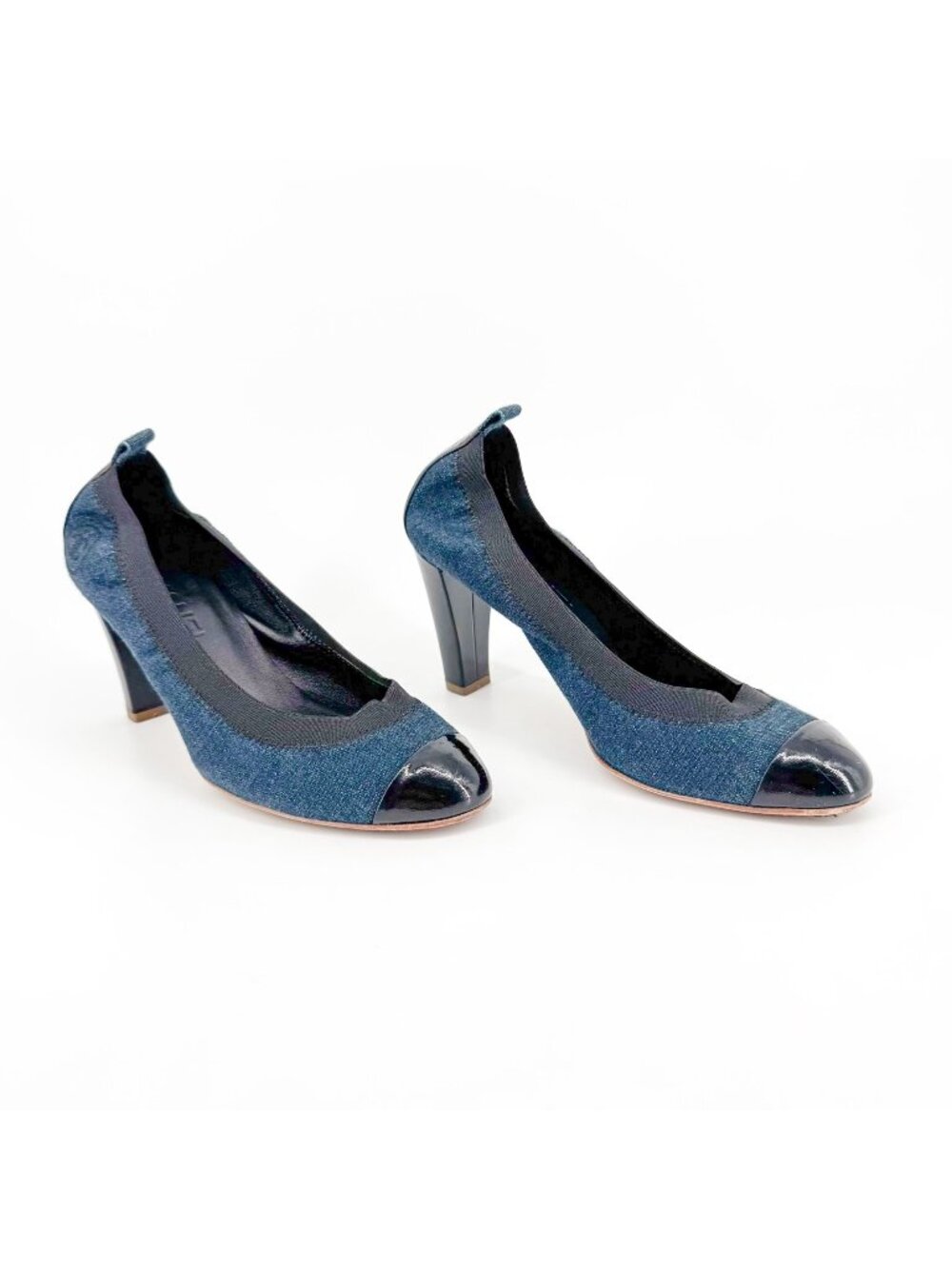 Chanel Elastic CC Logo Blue Denim Pumps High Heels Size 39 US 8-8.5 Women